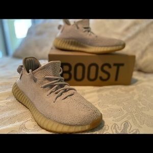 Yeezy Boost 350 V2 Sesame Size 8.5